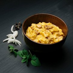 jídlo REAL FULL MEAL Hovězí s těstovinou Provence 147g